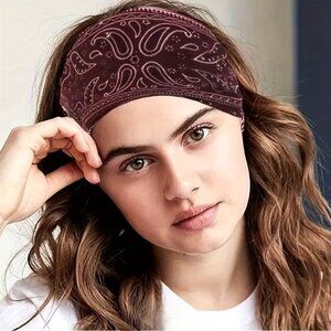 NEW Maroon Red Bandana Print Wide Stretchy Headband Casual Boho